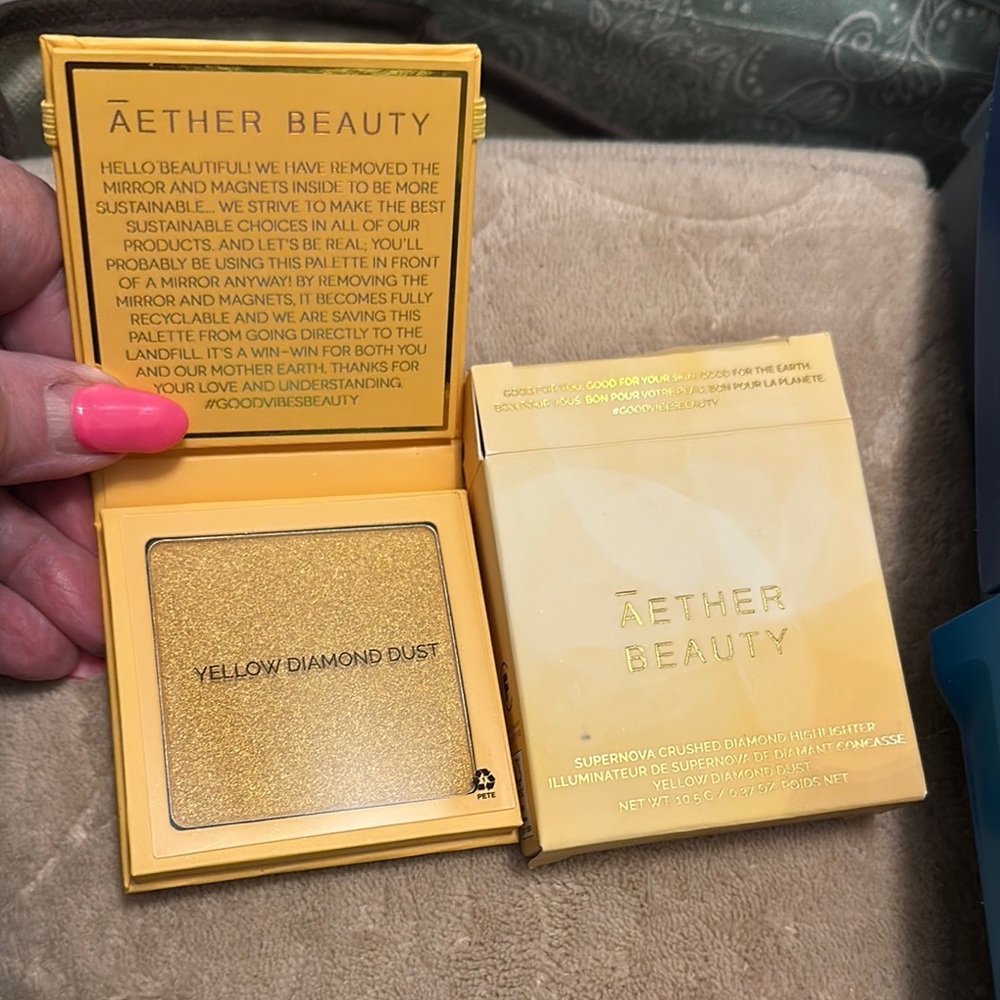 Aether Beauty SUPERNOVA CRUSHED YELLOW DIAMOND HIGHLIGHTER NEW